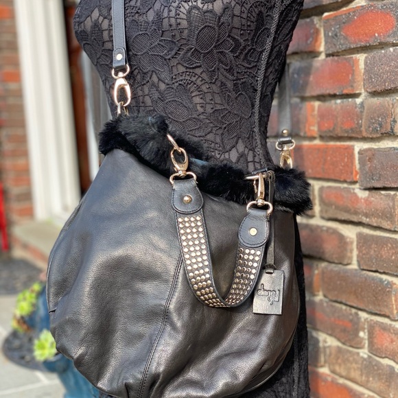 diane Gail Handbags - Diane Gail Black Leather Crossbody